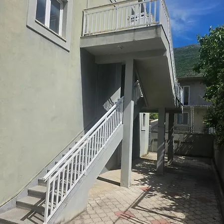 Apartamento Kuca Za Izdavanje Trebinje